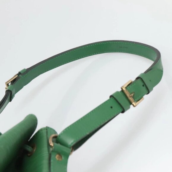 LOUIS VUITTON Epi Noe Shoulder Bag Green - Picture 9 of 14